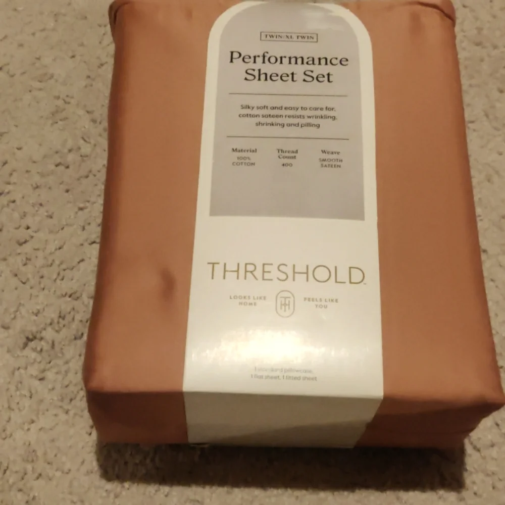 New!Threshold Twin/XL Twin Performance sheet set Rust smooth weave sateen Y2K